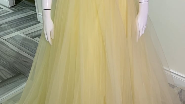 Flowy Tulle Dress Yellow