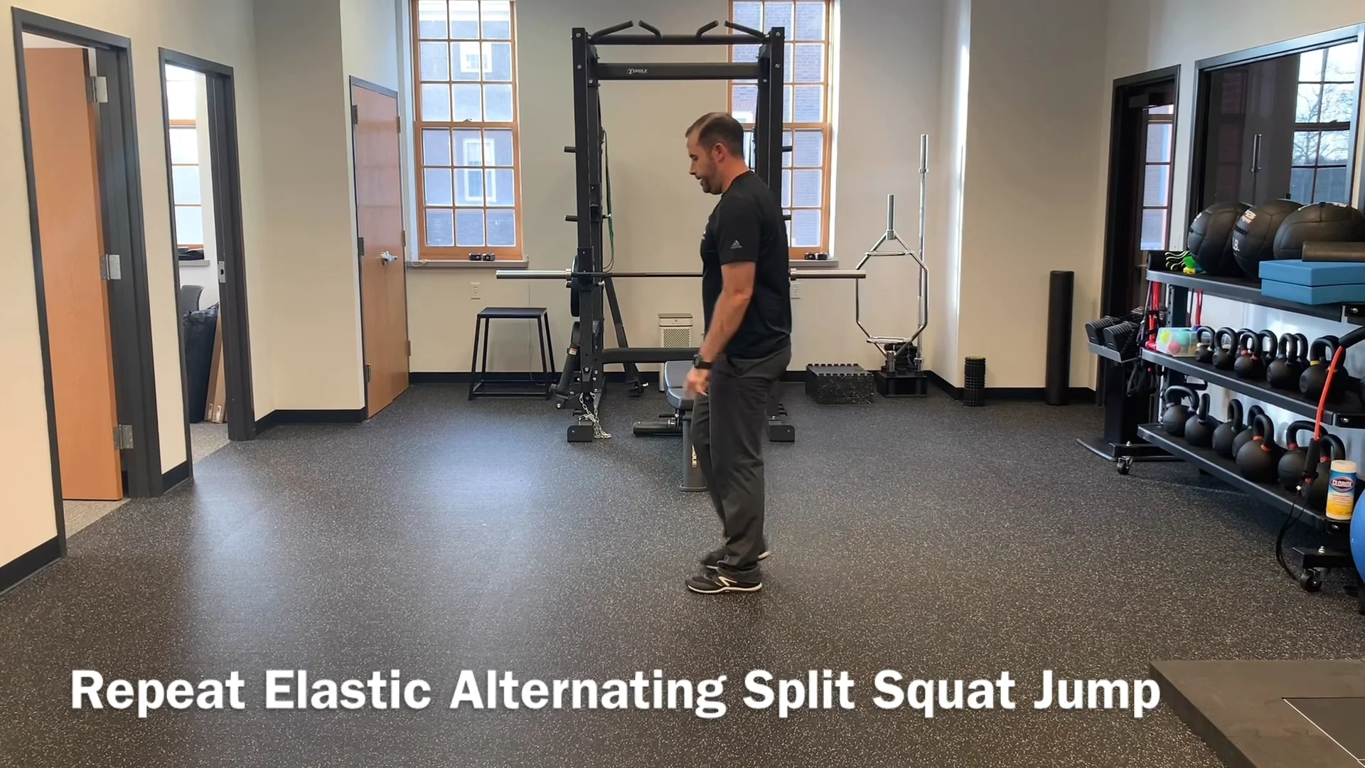 Repeat Elastic Alternating Split Squat Jump