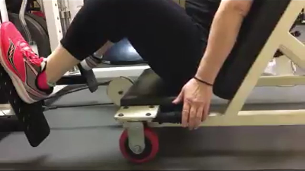 Gym workout plan for weight loss-leg press