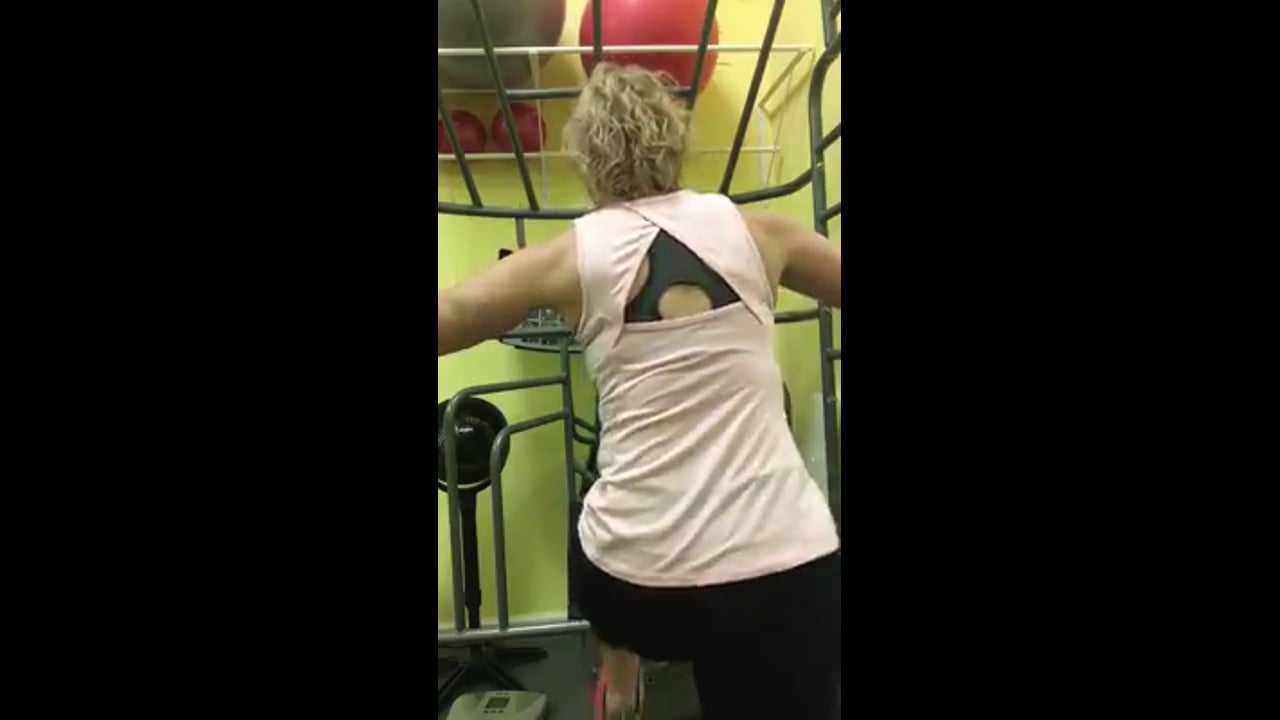 Weight trainer-Posterior Hip and Glute Exercise