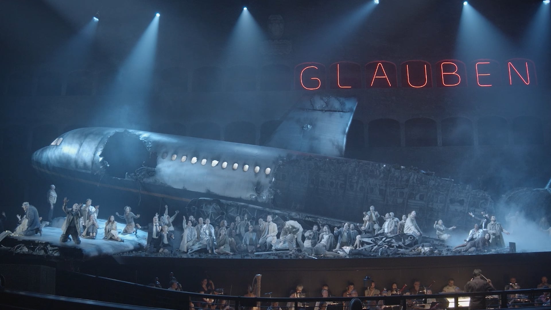 wie-baut-man-ein-flugzeugwrack-die-unueblichen-handwerksberufe-im-salzburger-landestheater