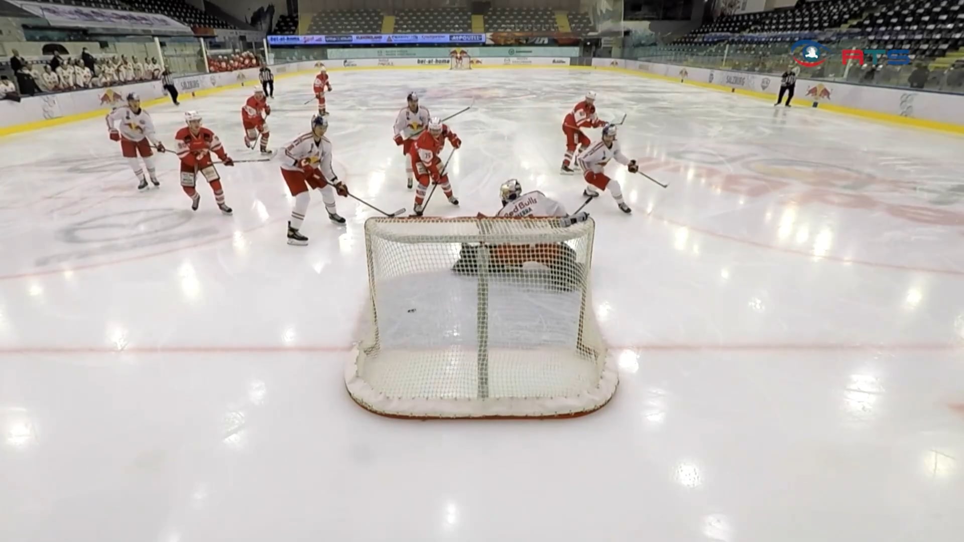 auch-der-kac-2-konnte-die-red-bull-hockey-juniors-auf-dem-heimateis-nicht-schlagen