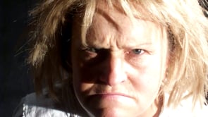 Hanna im Spiegel (06)