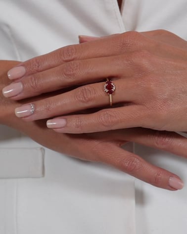 Video: Anelli Oro Rubino diamanti 1.358grs