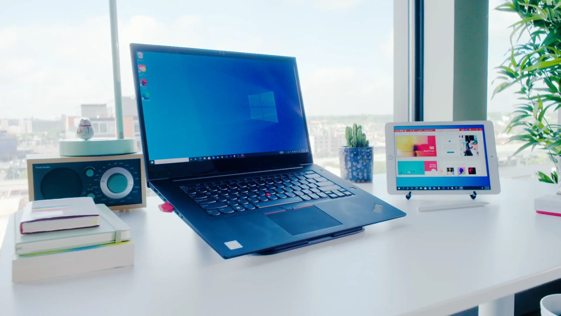 Luna Display ― iPadをワイヤレスのセカンドディスプレイに Luna Display ― iPadをワイヤレスのセカンドディスプレイに