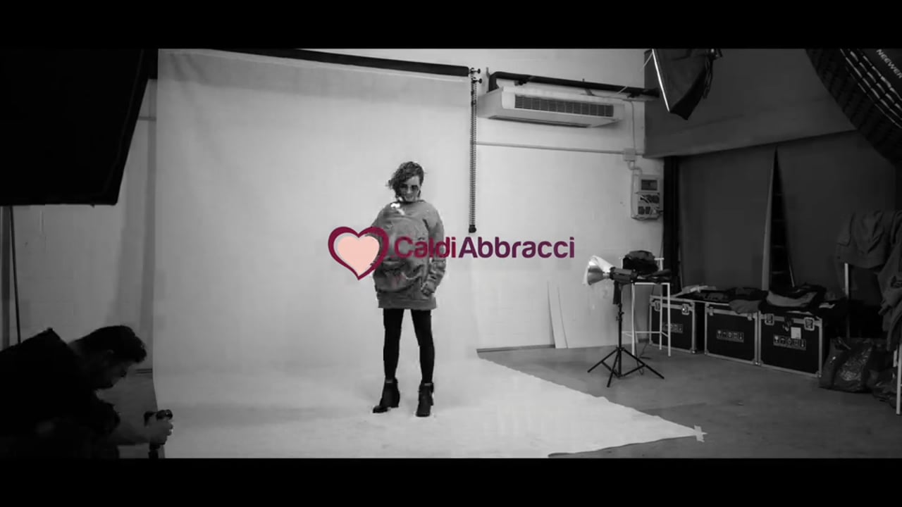 Caldi Abbracci - backstage shooting