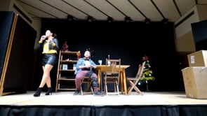 La comèdia  13 i dimarts a l'Escala