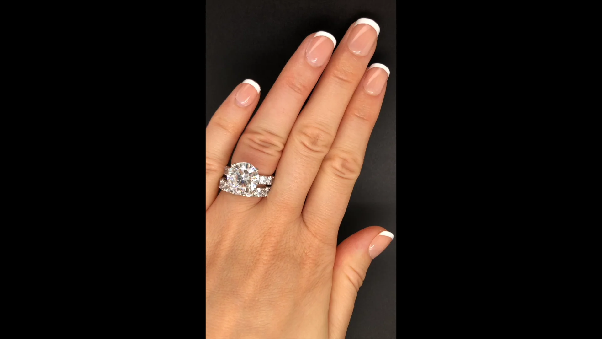 【TATIANA】(Silver925) 4mm Oval Eternity Ring / 追跡送 Sterling Silver 7-Stone Cubic Zirconia CZ Half Eternity Ring