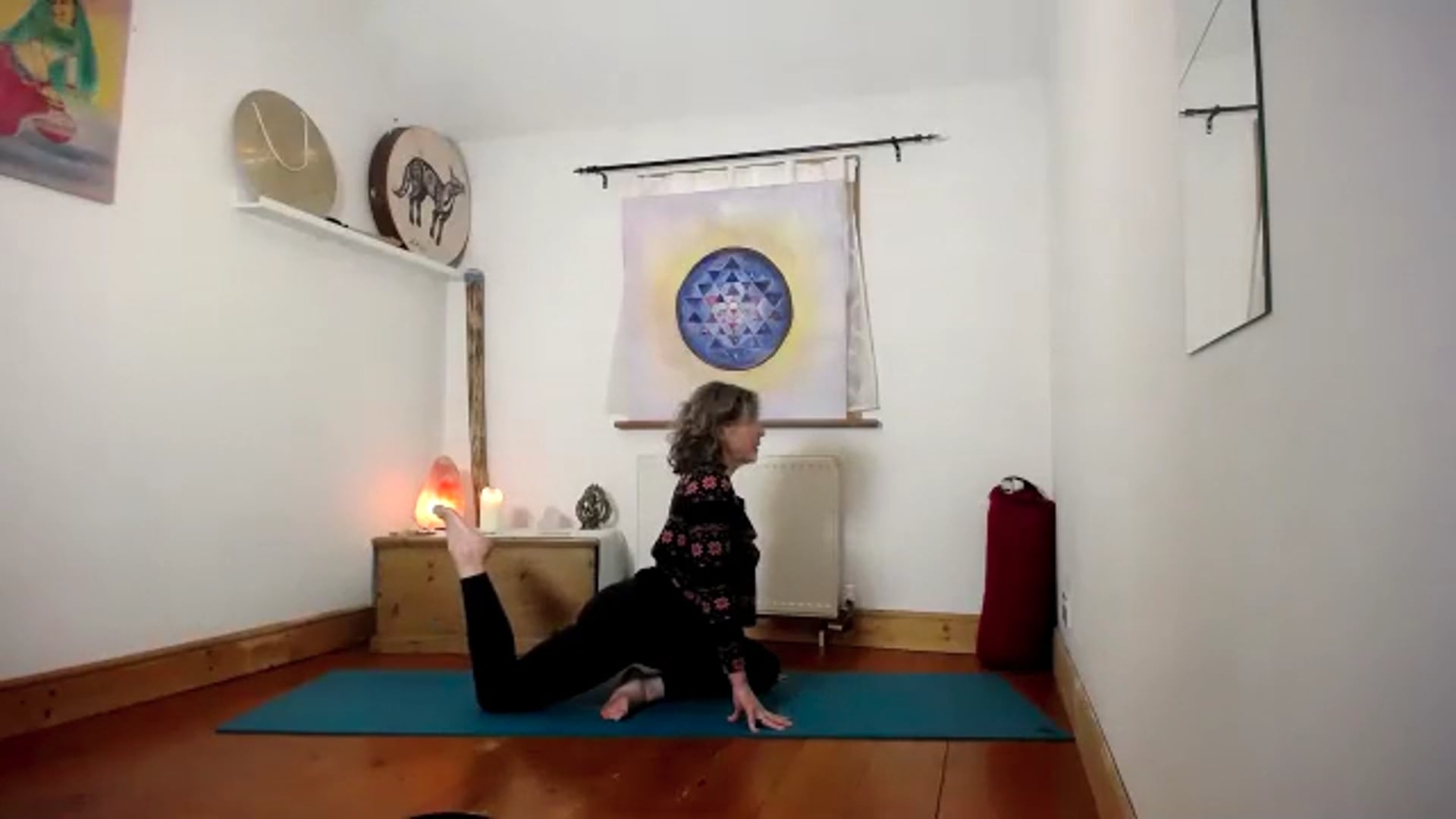 Multilevel Class 6 Freedom and Ease  Yoga for happy hips and psoas, which can get tight when we sit a lot.