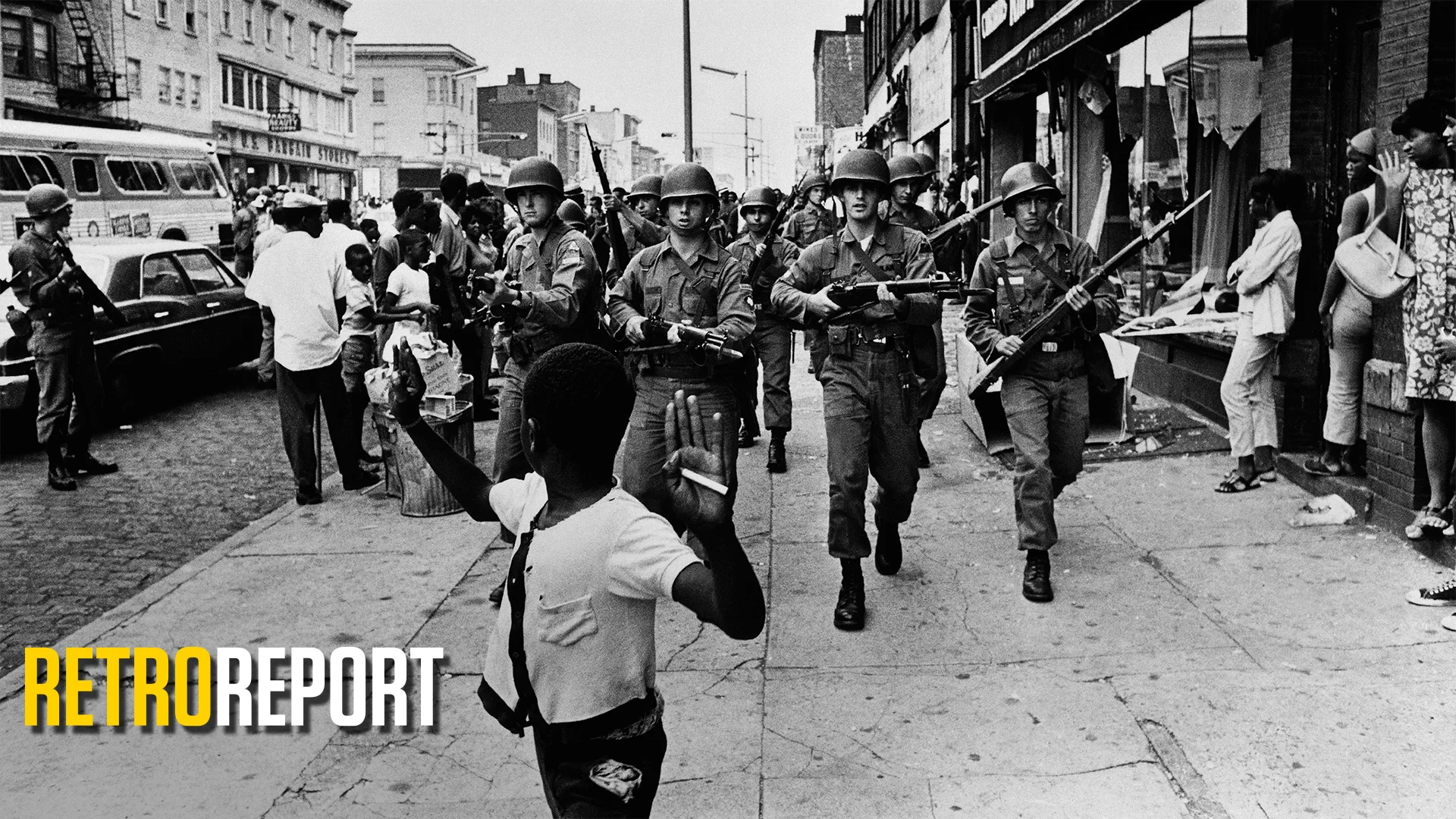 【当店限定販売】 The 1968 Kerner Commission Report Still Echoes Across 洋書
