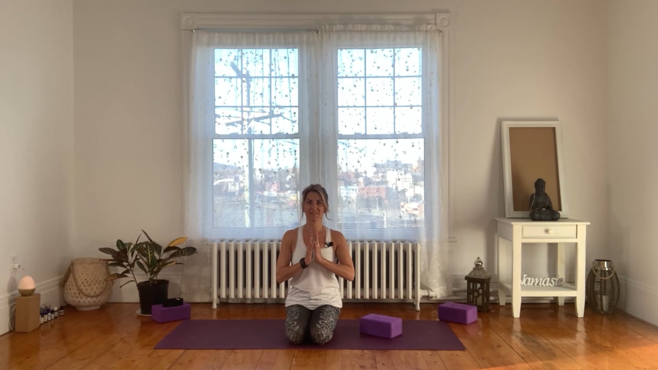 27. Séance de yoga - Suivre le flow avec Martine Belcourt (28min)