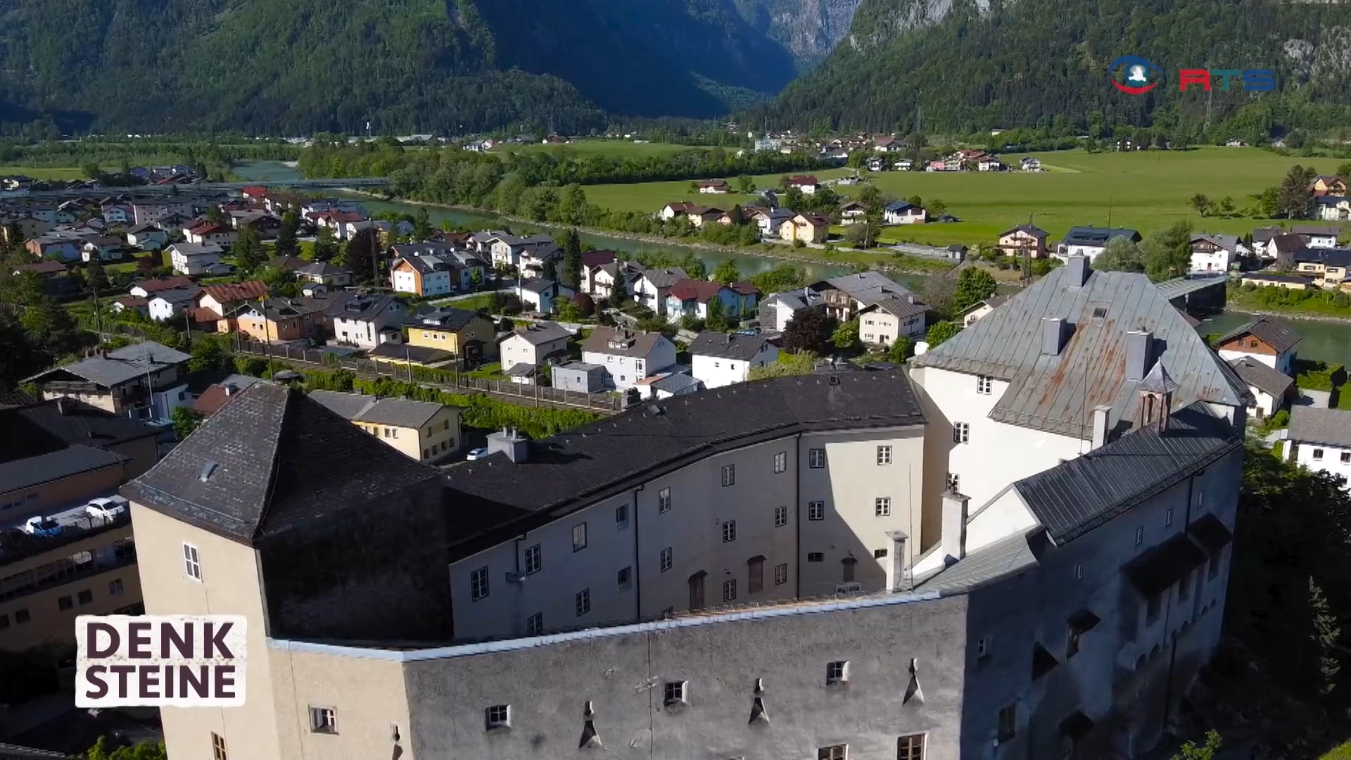 denksteine-die-metamorphose-der-burg-golling