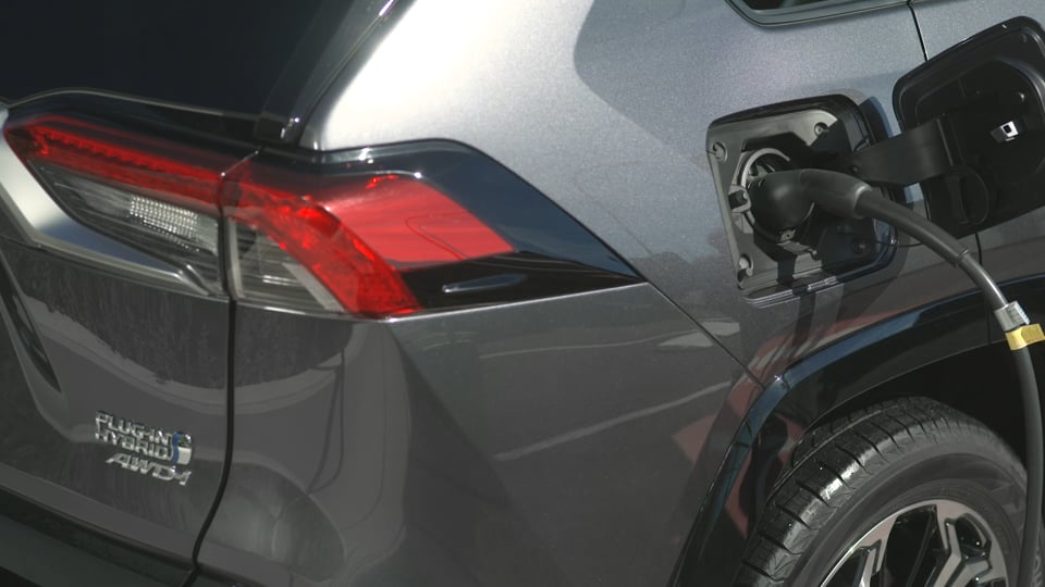 RAV4 Plugin Charging Demo, European Spec (2021) Toyota Media Site