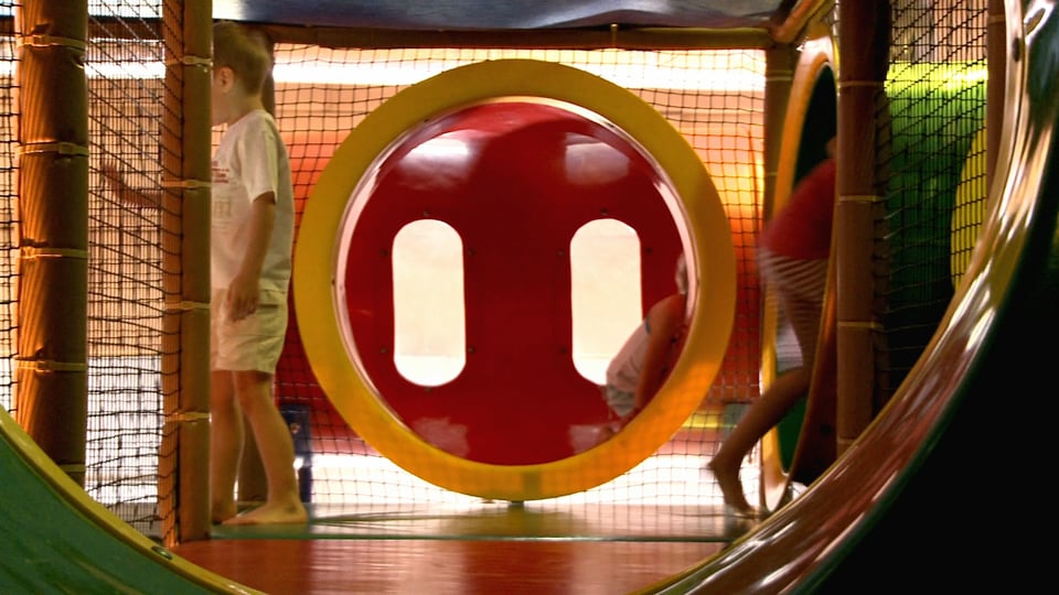 Miniatura: 12. Zabaw place