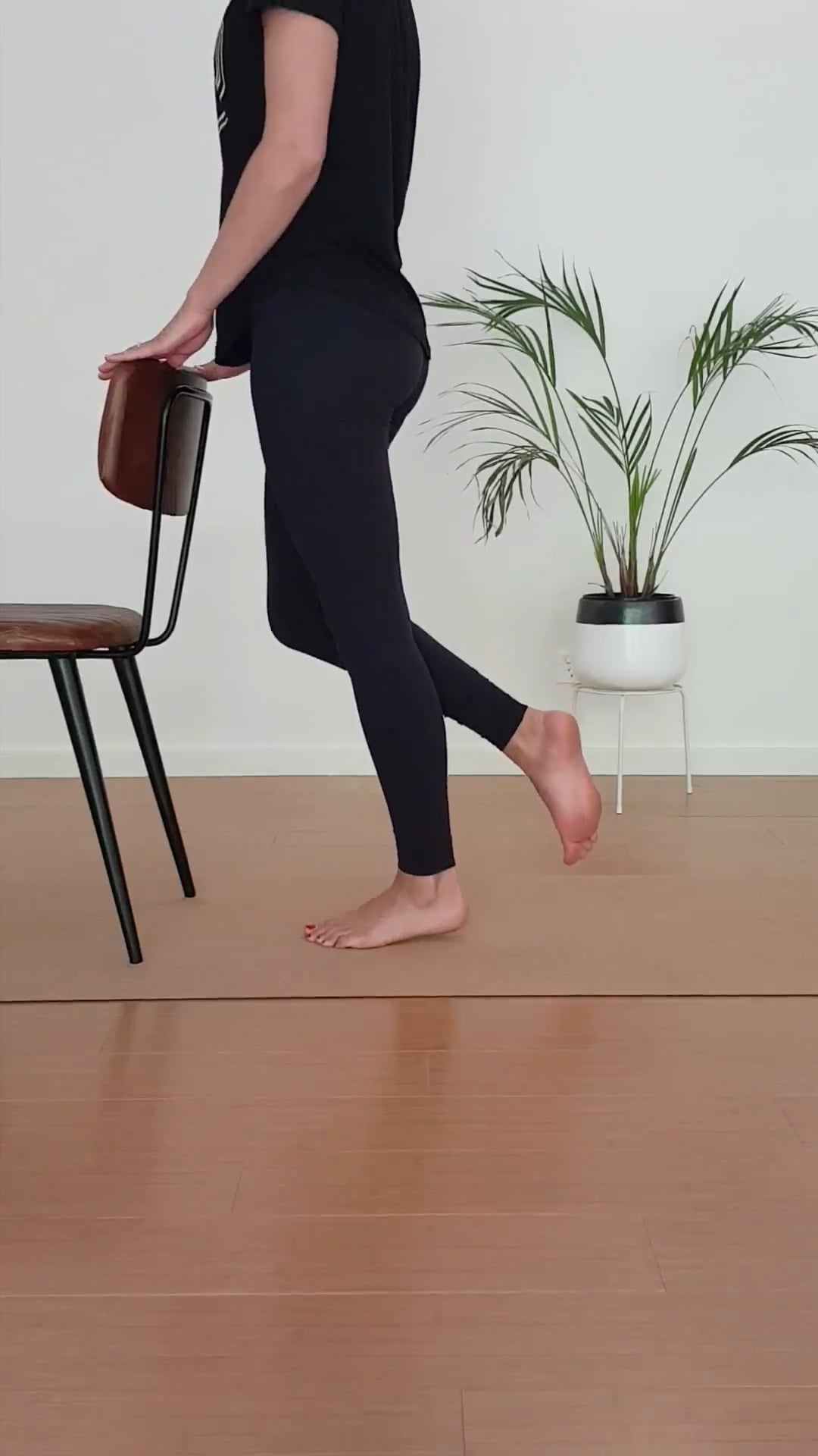 Plantar Fasciitis Calf Raises on Vimeo