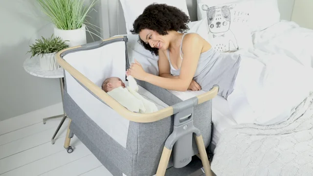 Cozee bedside crib tutti hot sale bambini