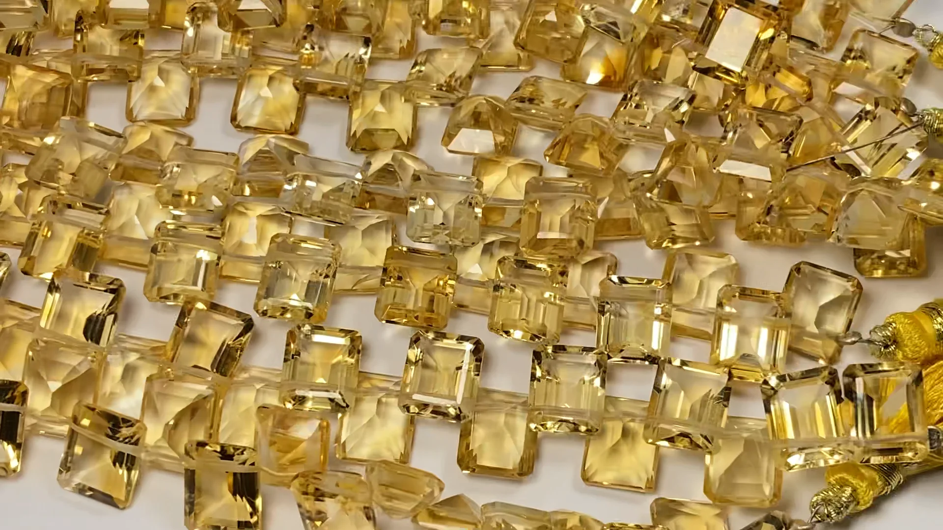 シトリン レクタングルファセットカット10×8×5mm 1連（約15cm