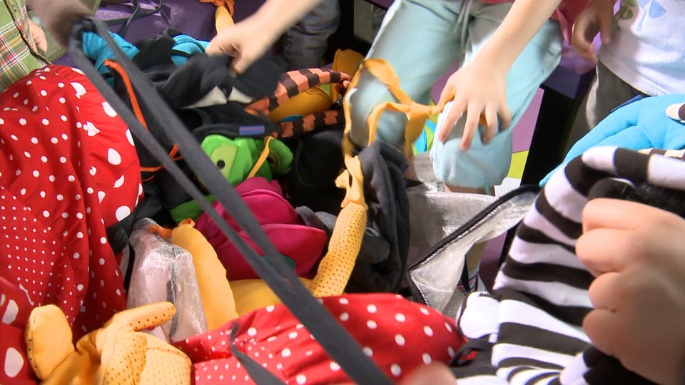 Miniatura: 13.3. Czytajki, czyli Czapi czyta bajki