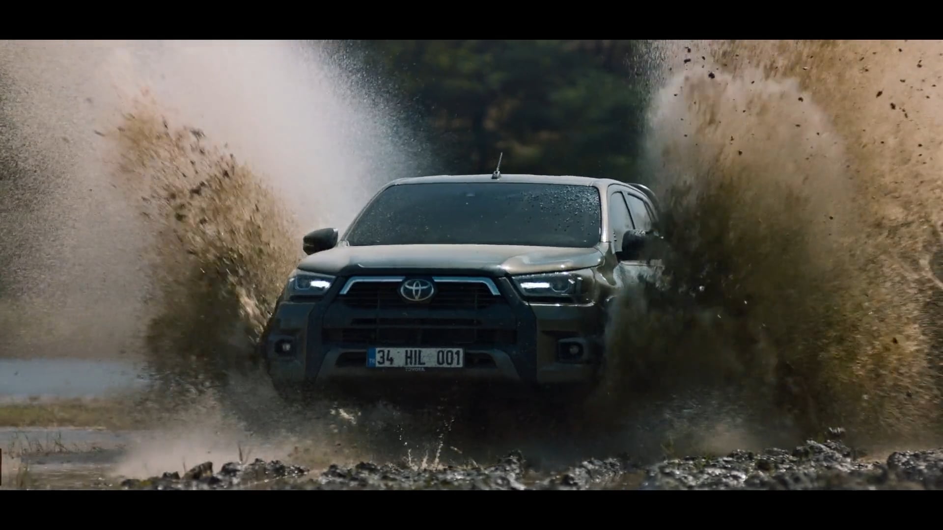 Engin Ozkaya DOP-TOYOTA HILUX INVINCIBLE
