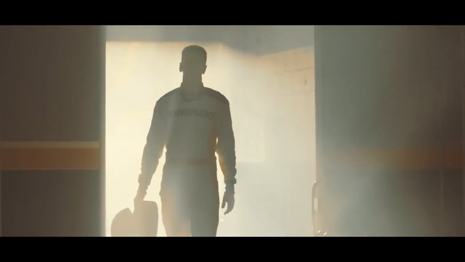 Sebastian Vettel - Tirendo (Commercial _ Werbespot 2012) [720p]
