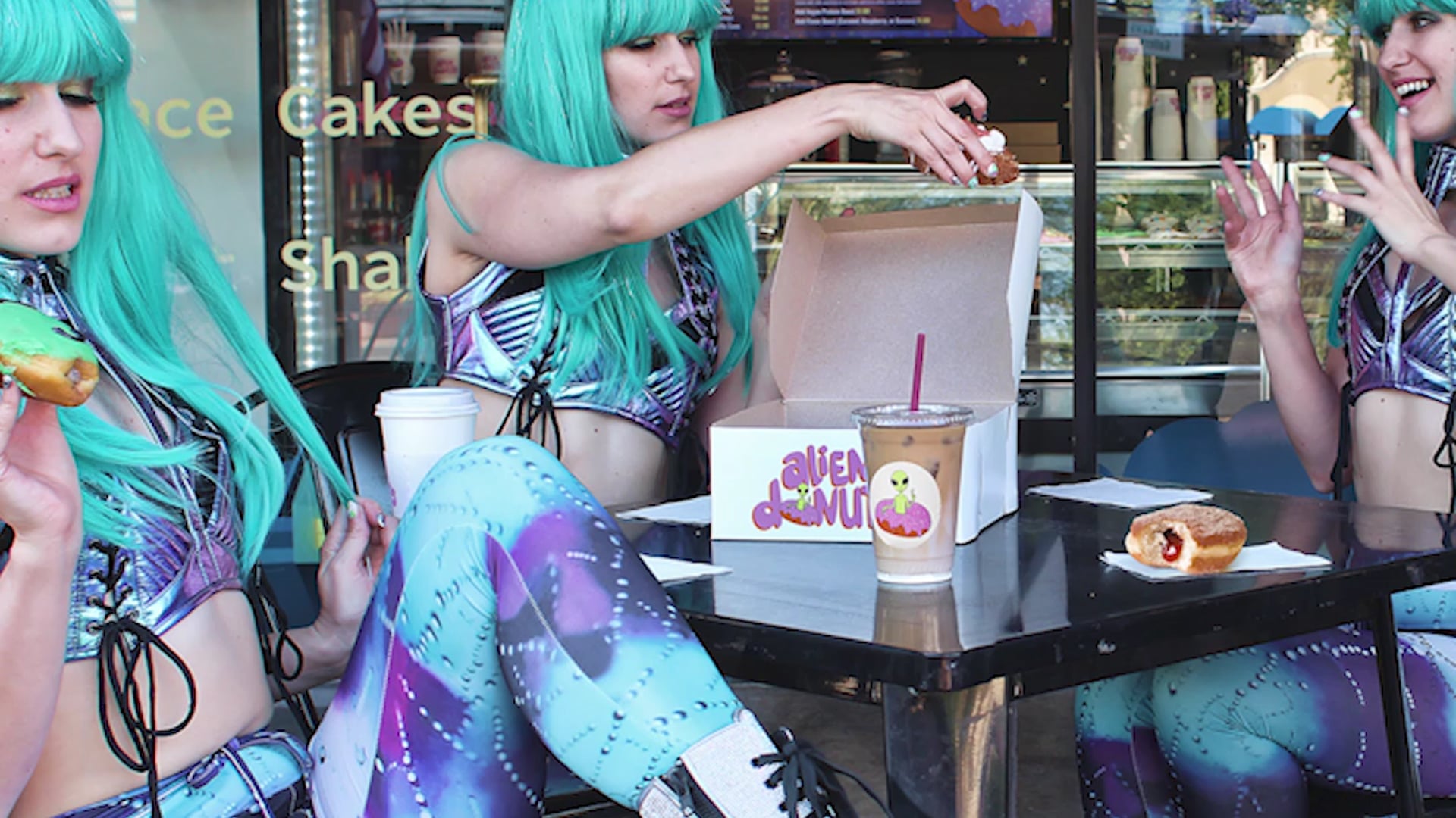 BEST OF ALIEN DONUTS