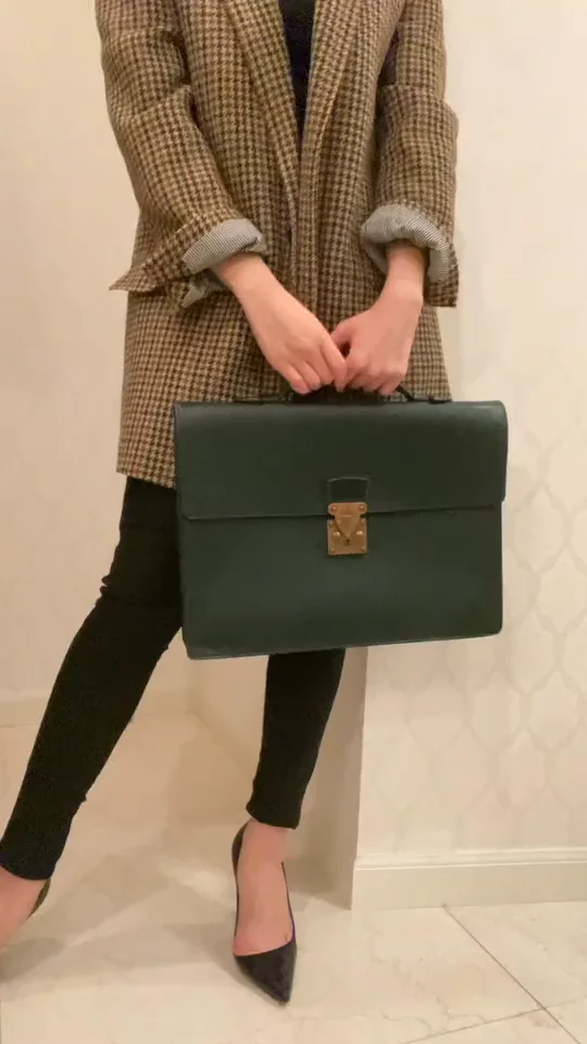 LOUIS VUITTON ルイヴィトン タイガ セルヴィエット クラド LOUIS VUITTON ルイヴィトン タイガ セルヴィエット クラド