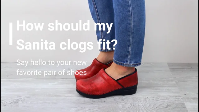 Sanita clog sale sizing