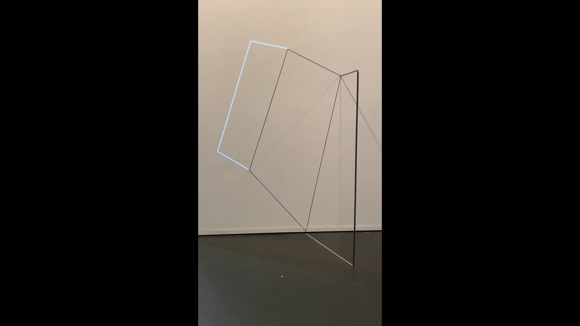3 Planes 4 Dimensions