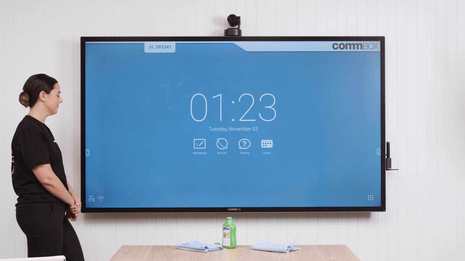 How to clean a CommBox touch screen