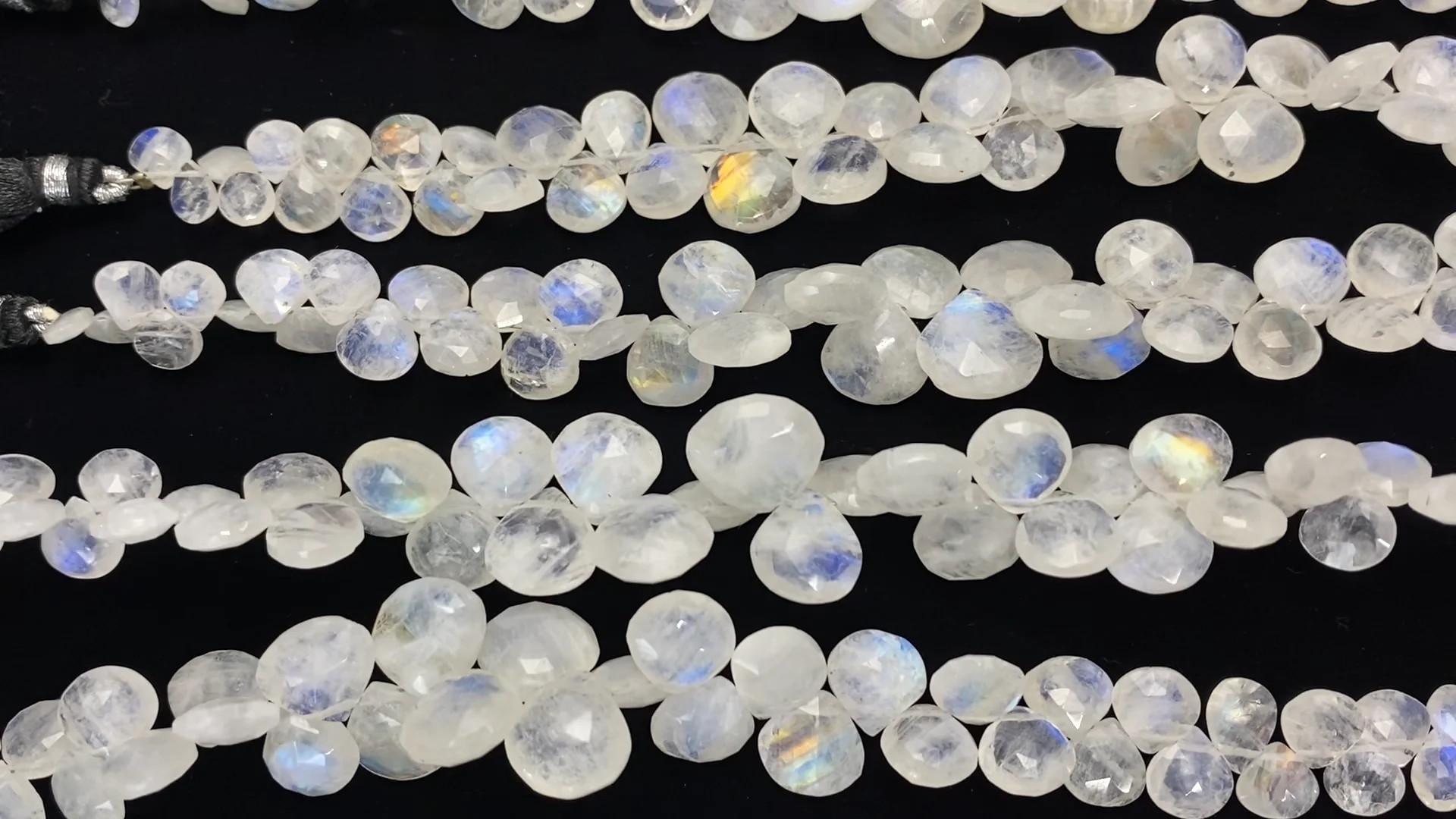 レインボームーンストーン・ブルームーンストーン（産地・インド