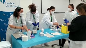La FSE  comença a vacunar el personal sanitari