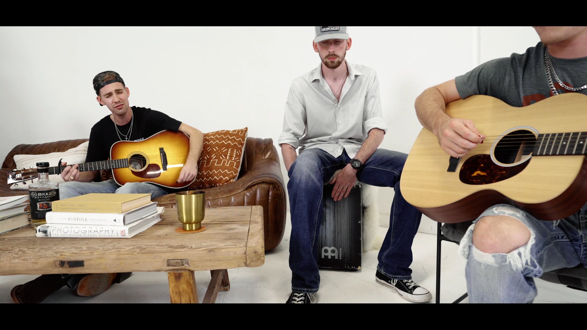 BEN KADLECEK - PRETTY GIRLS ACOUSTIC VIDEO || 613MEDIA