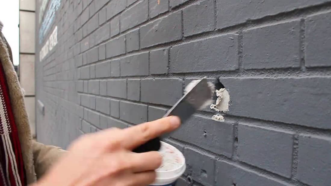 TIL there are hundreds of USB sticks buried in walls across New York :  r/todayilearned