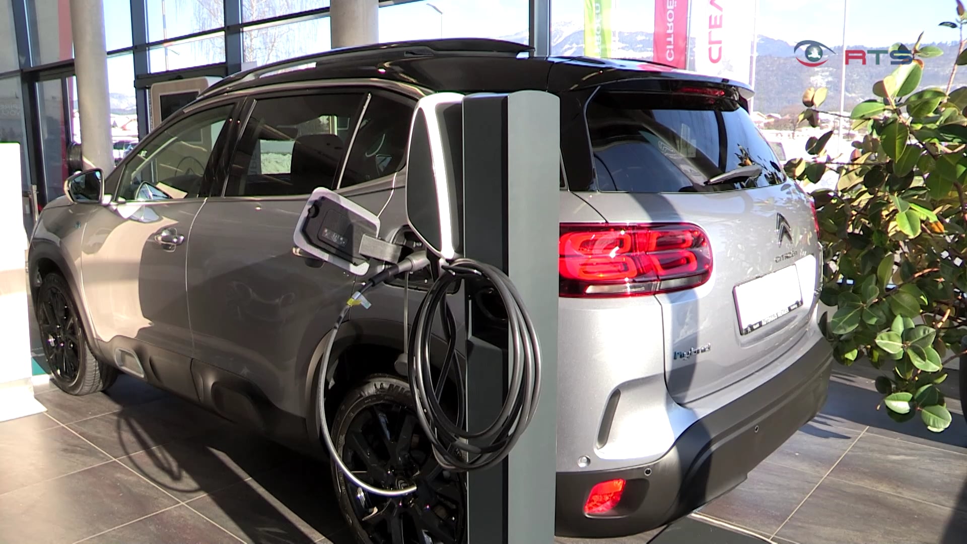 automobilindustrie-im-wandel-hybrid-und-elektromobilitaet