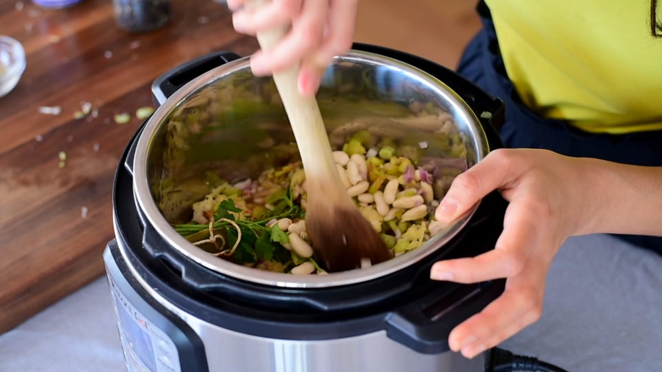 Vegan Instant Pot White Bean Stew - Rainbow Plant Life