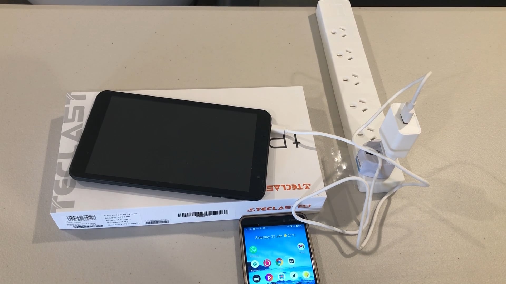 Teclast 8" Tablet not powering on on Vimeo