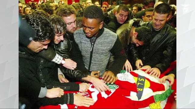 Esse jogador morreu em campo sorrindo!😭 #Benfica #jogo #futebol