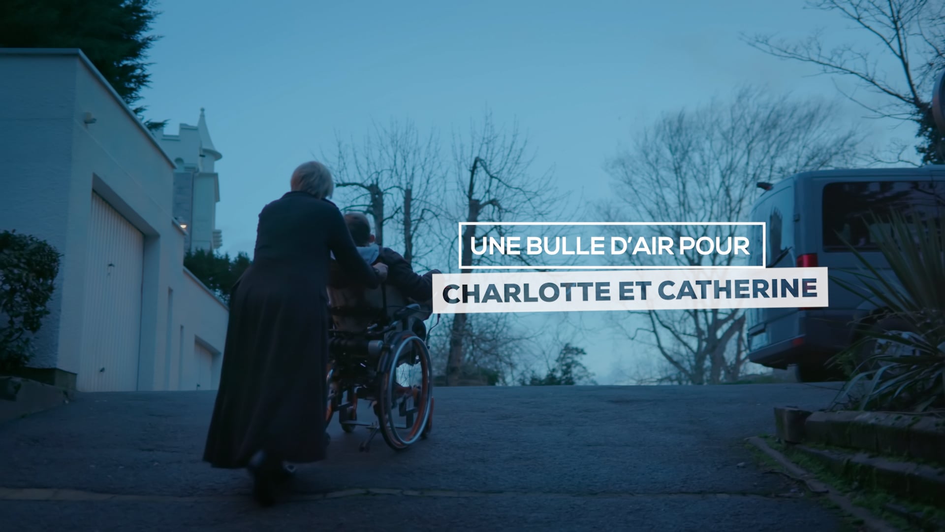 UNE BULLE D'AIR POUR CHARLOTTE ET CATHERINE