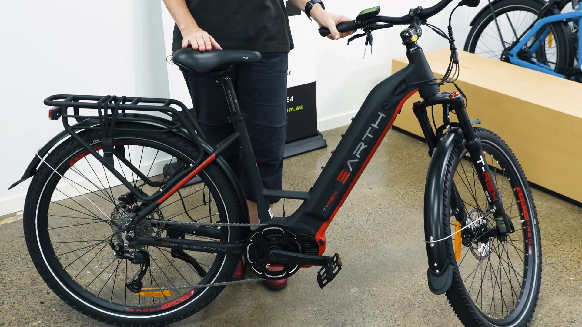 Earth T-Rex E-Bikes - Powerful all rounders on Vimeo