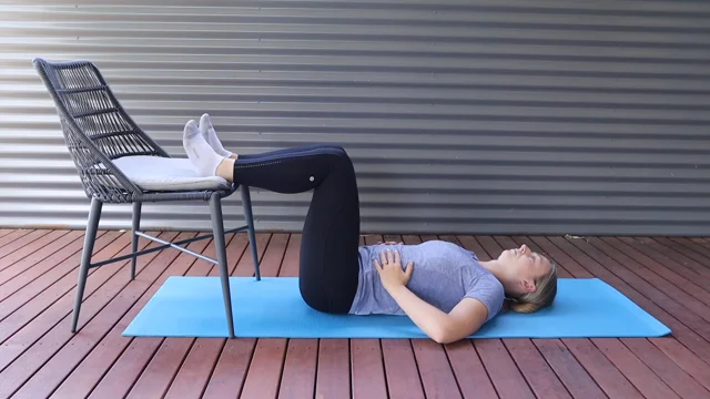 How to Foam Roll Your IT Band: 5 Physio Tips, by Alina Kennedy