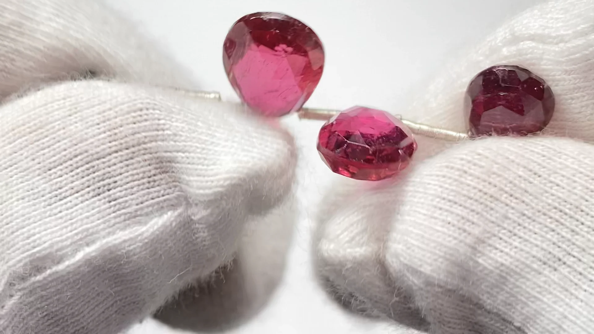 動画】【1点もの】宝石質ルベライト(レッドトルマリン)AAA~AAA- ペア