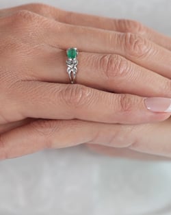 Vídeo: Bague pierre précieuse Emeraude avec diamants