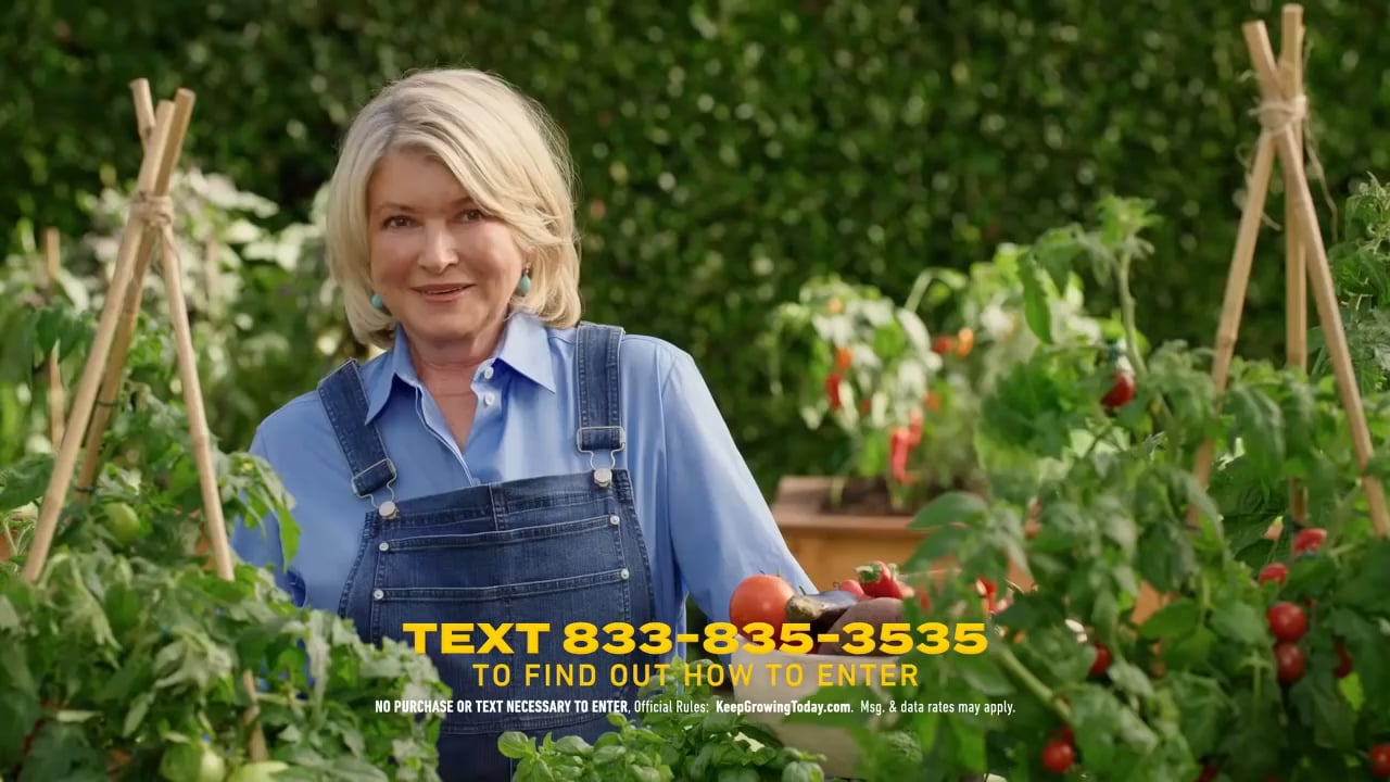 Scotts & Miracle-Gro Big Game Commercial   Keep Growing 45