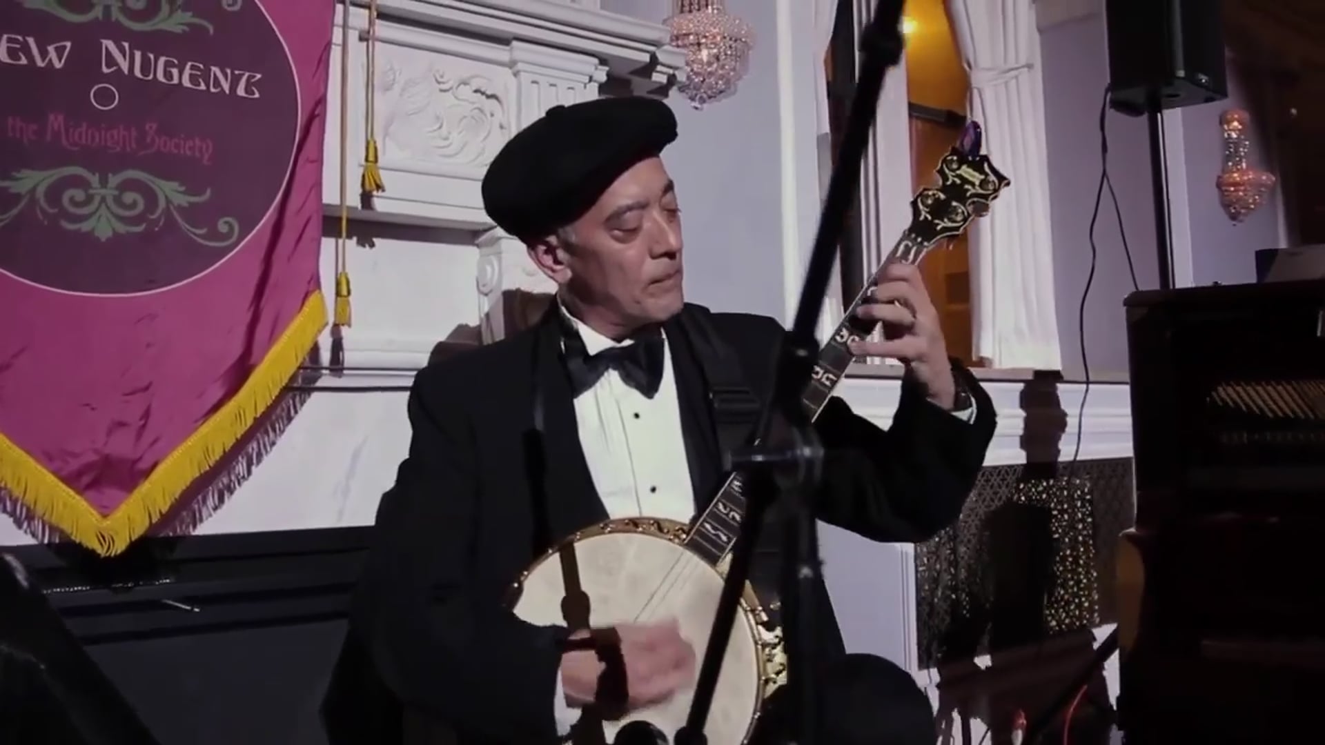 Promotional video thumbnail 1 for Envoute