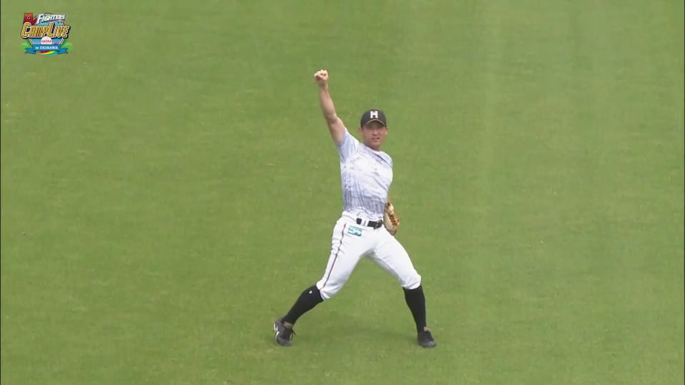 【ファイターズ春季キャンプ】ファイターズ・杉谷がルーキーの今川にプロでのパフォーマンスの極意を伝授!? 2021/2/12