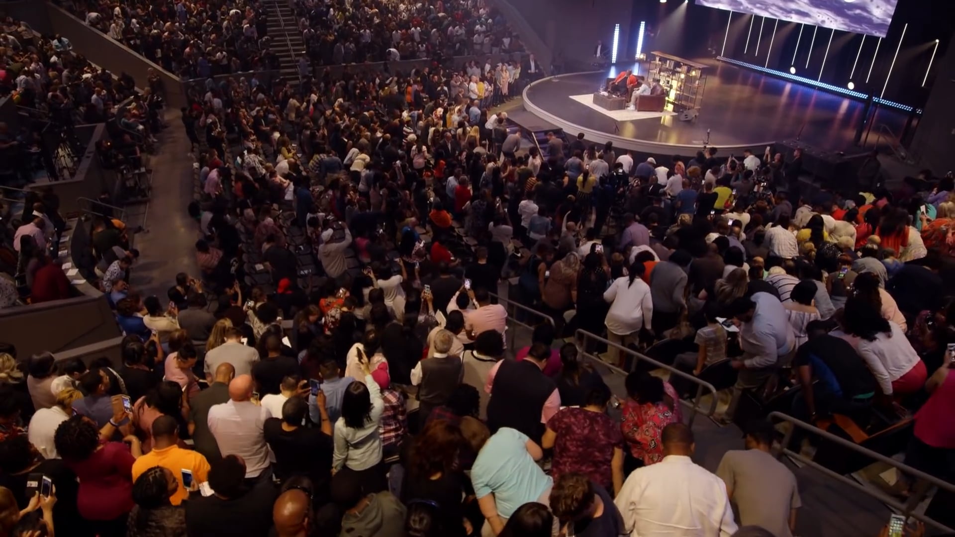 Crushing God Turns Pressure Into Power with TD Jakes & Pastor Steven Furtick on Vimeo