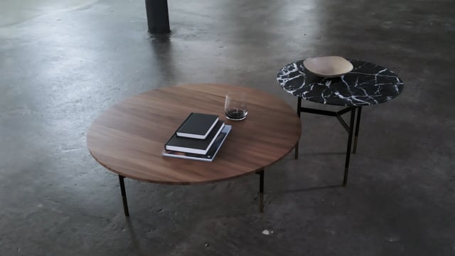 HARRI Couchtisch von Peter Fehrentz (de)