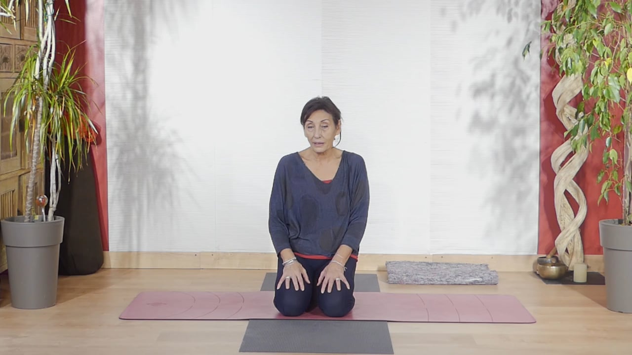 15. Cours de yoga - Détente et étirement du psoas avec Gladys Delaflor (33min)