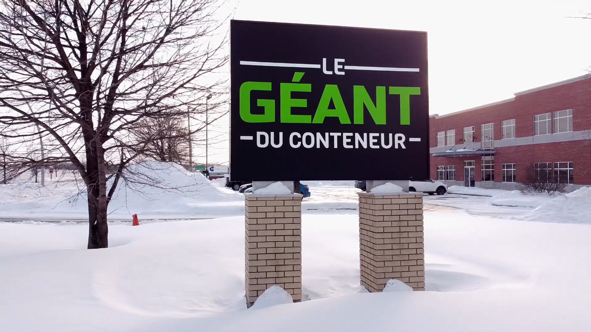 GEANT DU CONTENEUR