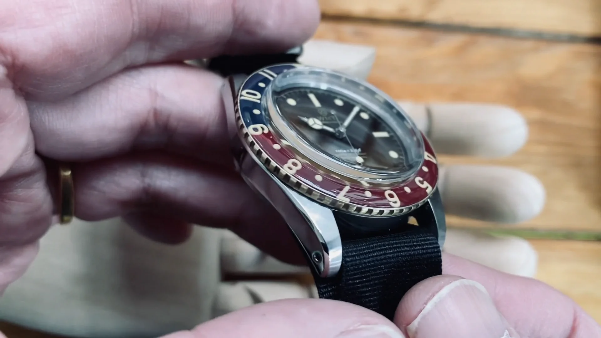 WMT Panton – Brass Bezel Aged- WMT Panton – Brass Bezel Aged-
